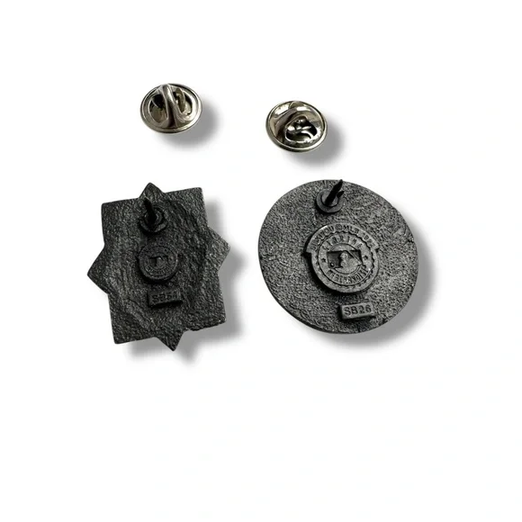 MLB Seattle Mariners Silver and Blue Pins - Picture 2 of 3